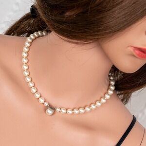 Vintage Style Faux Pearl Strand Necklace with Single Pearl Drop Pendant
